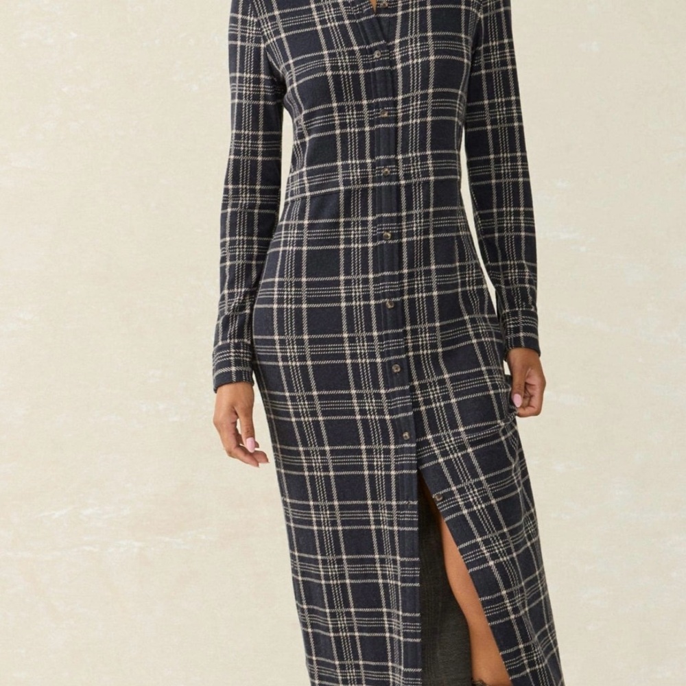 Faherty Navy, Gray, and Cream Plaid Long Sleeve Dress